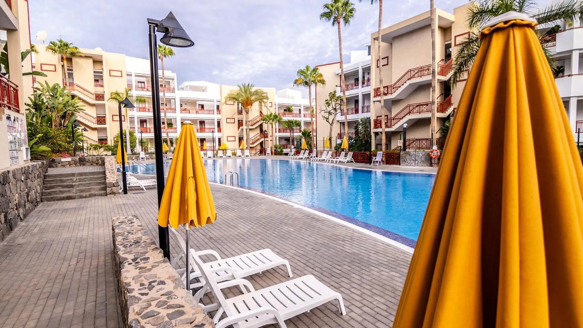 Mambo Palm-Mar Apartment